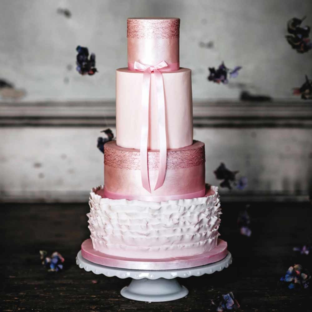 Average Cost For Wedding Cake
 Wedding Cake Prices Guide for bud s from £100 to over £