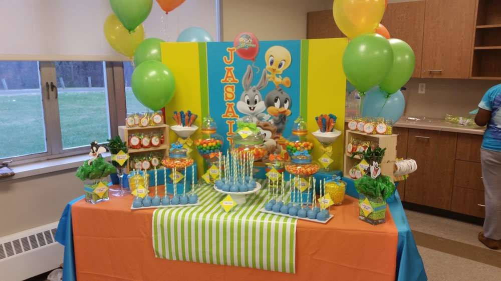 Baby Looney Tunes Nursery Decor
 Baby Looney Tunes Baby Shower Party Ideas