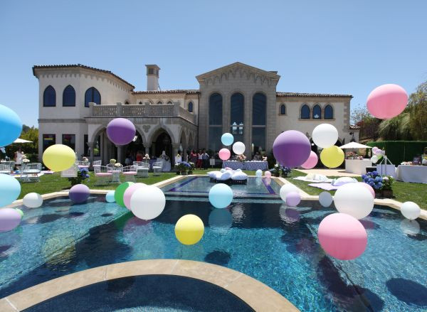 Baby Pool Party
 Giuliana and Bill Rancic’s Pink and Blue Baby Shower
