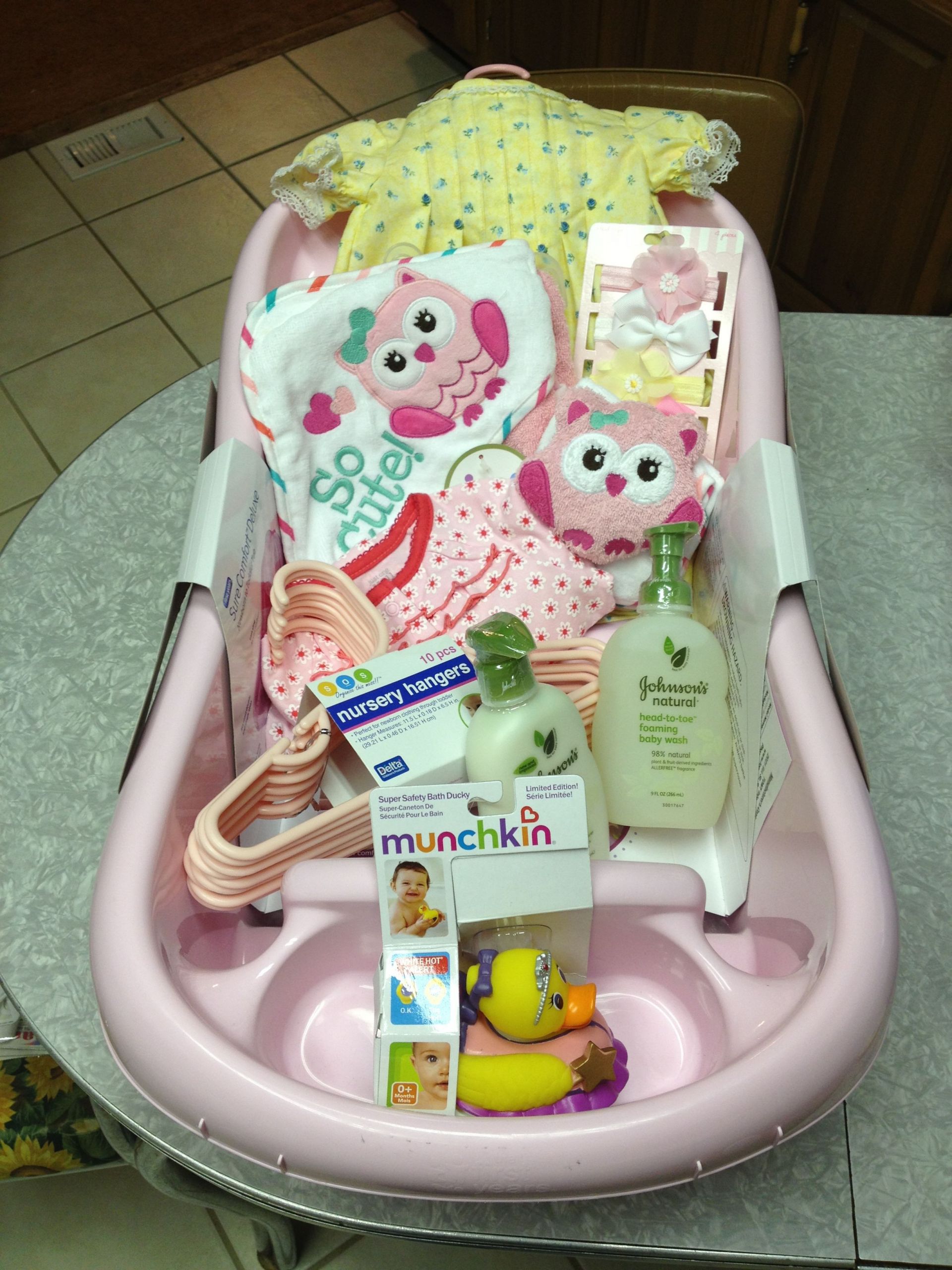 Baby Shower Bathtub Gift Ideas
 Baby girl bathtub t basket