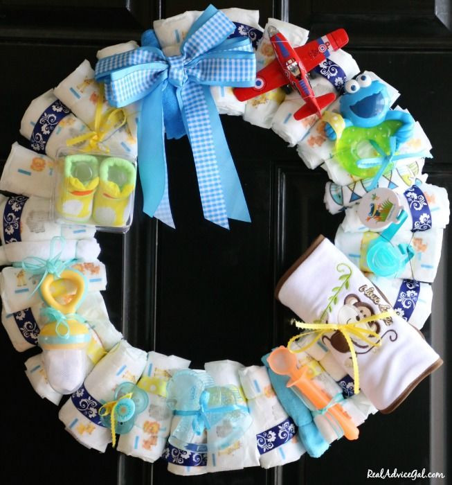 Baby Shower Diaper Crafts
 Diaper wreath for boys