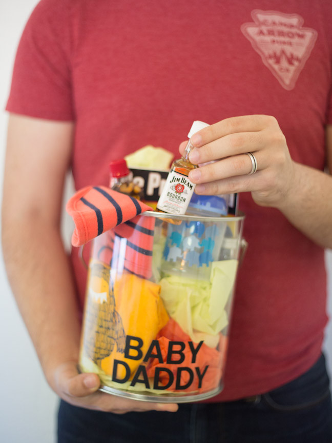 Baby Shower Gift Ideas For Mom And Dad
 How to Make a Creative Baby Shower Gift for Dad
