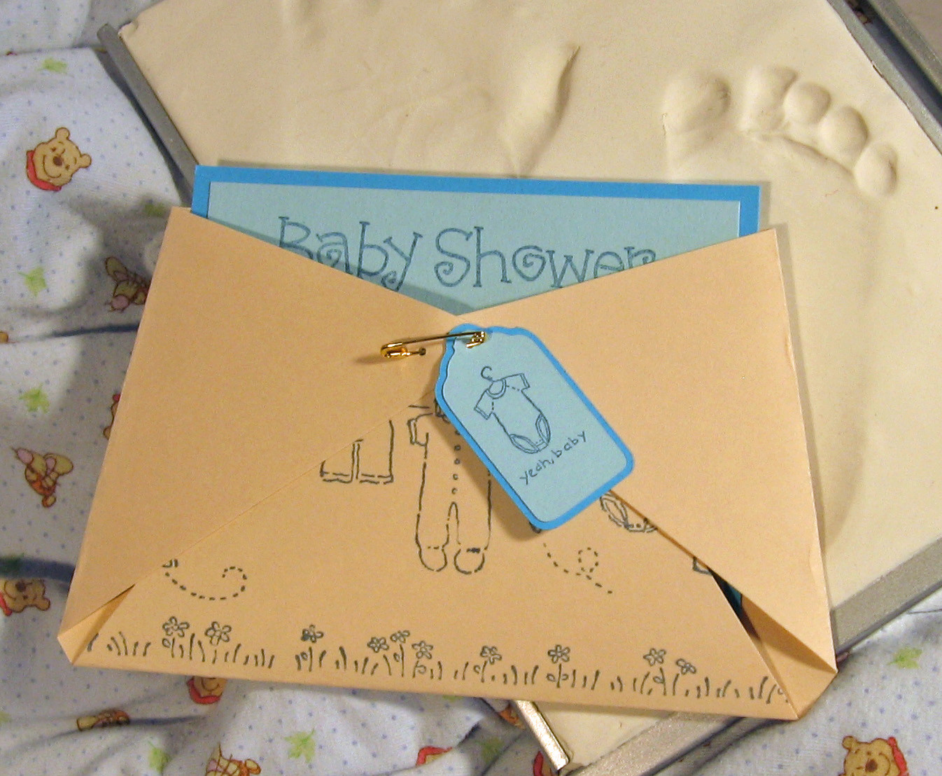 Baby Shower Invitations DIY
 DIY kinda girl Baby shower invites