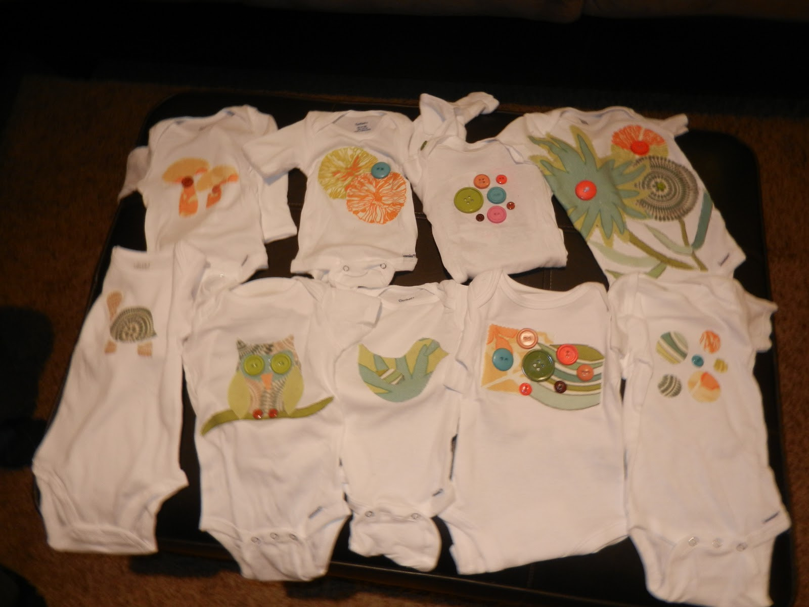 Baby Shower Onesie Decorating Ideas
 I Heart Pears Decorating onesies during baby shower