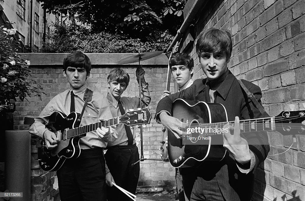 Backyard Band Members
 09 Oct Beatle band member John Lennon born