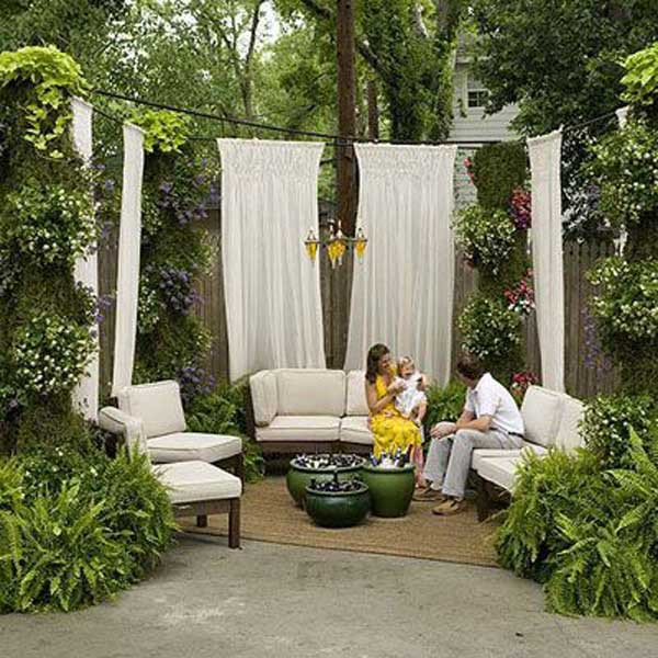 Backyard Decor On A Budget
 22 Simply Beautiful Low Bud Privacy Screens For Your