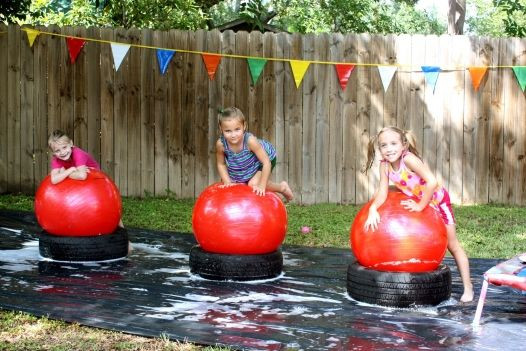 Backyard Water Party Ideas
 DIY backyard Wipeout water course for kids