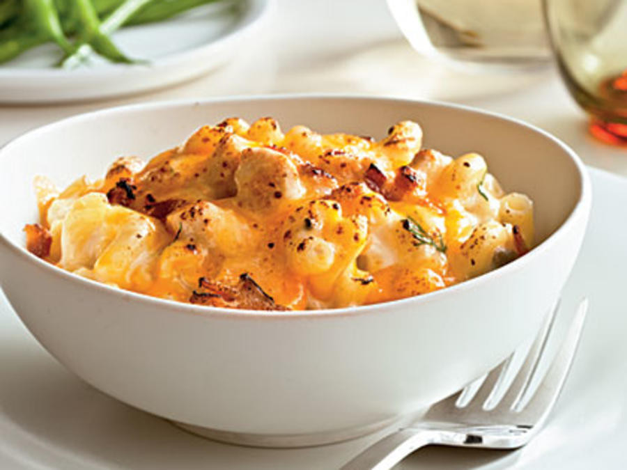 Baked Mac And Cheese With Chicken And Bacon
 chicken mac and cheese bake