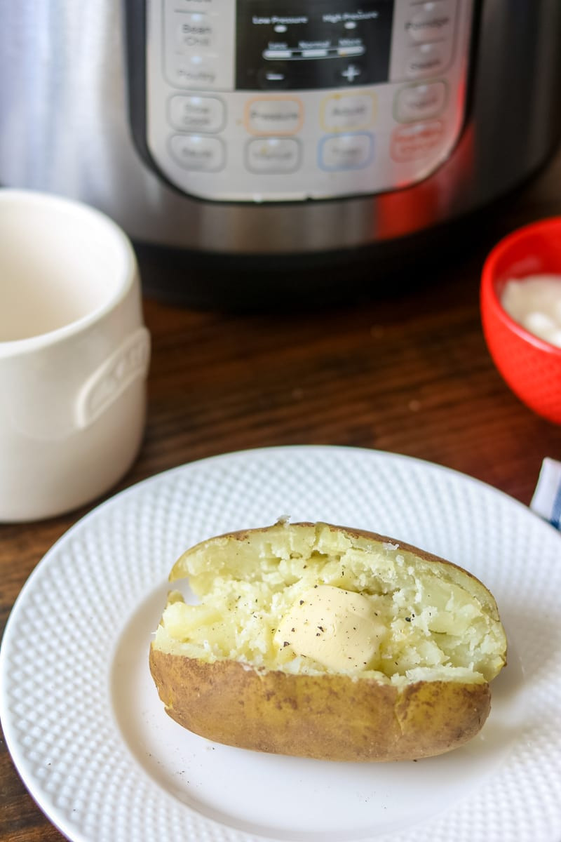 Baked Potato In Instant Pot
 How to Cook Fluffy Baked Potatoes in Instant Pot Step by