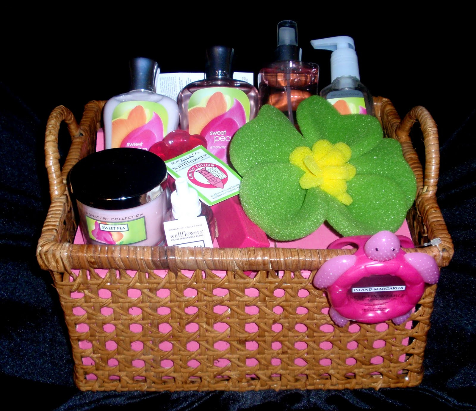 Bath And Body Works Gift Basket Ideas
 Alexander s Auction Sweet Pea Gift Basket from Bath and