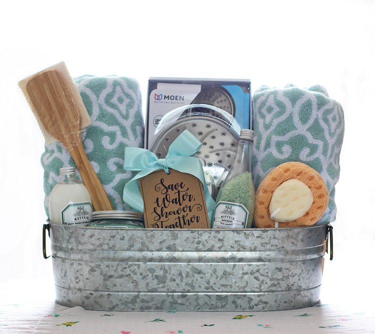 Bath Gift Basket Ideas
 Shower Themed DIY Wedding Gift Basket Idea The Craft Patch