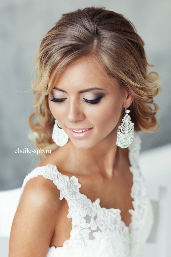Beach Wedding Hair And Makeup
 Hairstyles for beach wedding beach bridal wedding hairstyles
