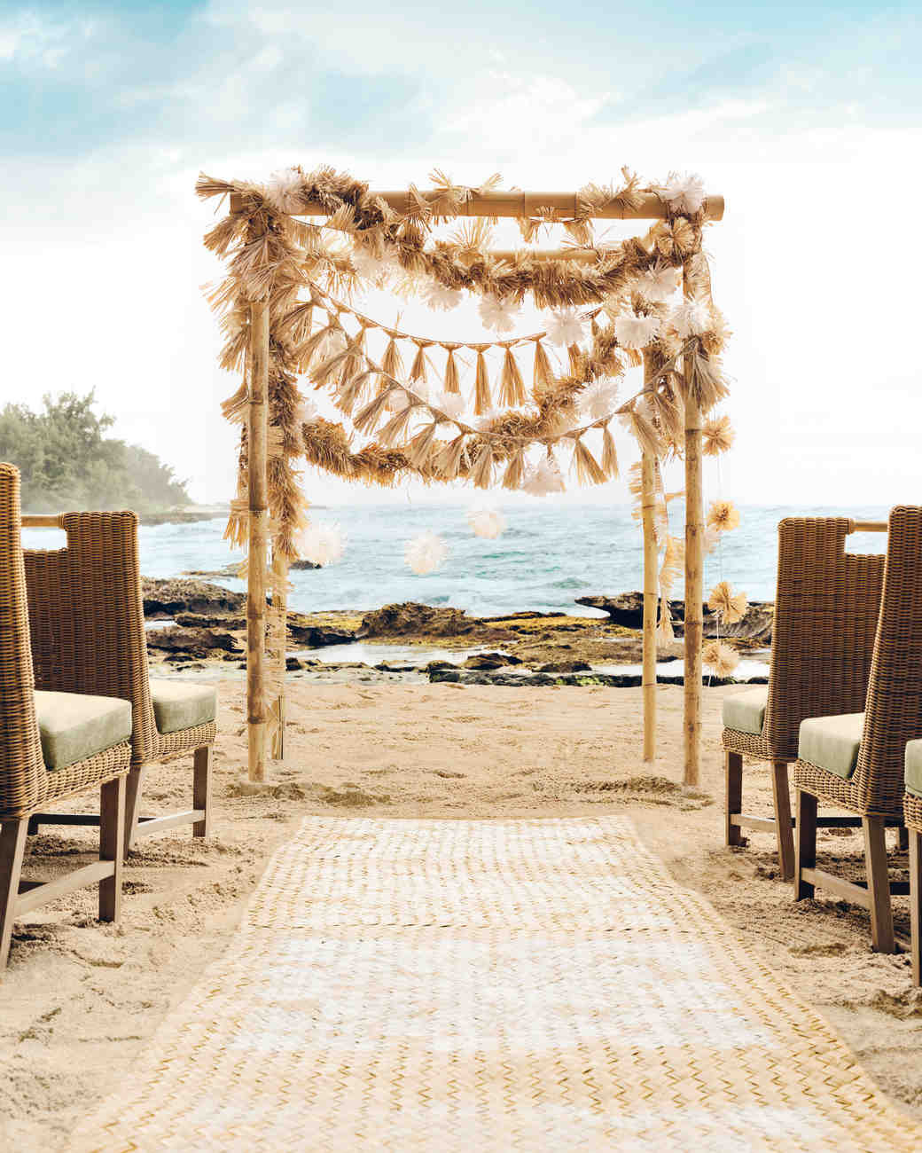 Beach Wedding Party Ideas
 23 Beach Wedding Ideas You Can DIY to Make a Splash at