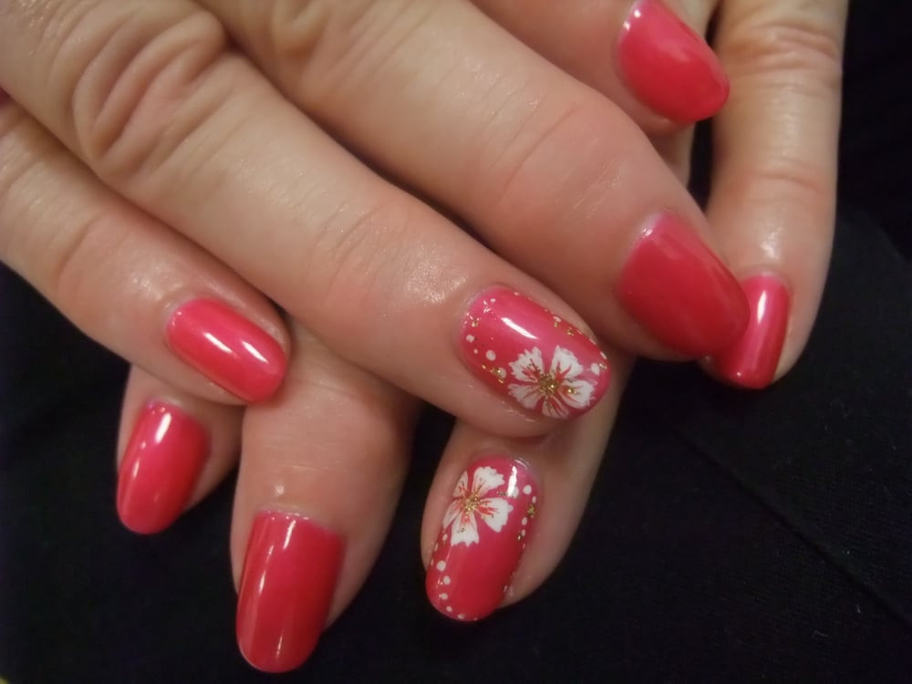 Beautiful Nails Prices
 Gel manicure with Beautiful Flower design for reasonable