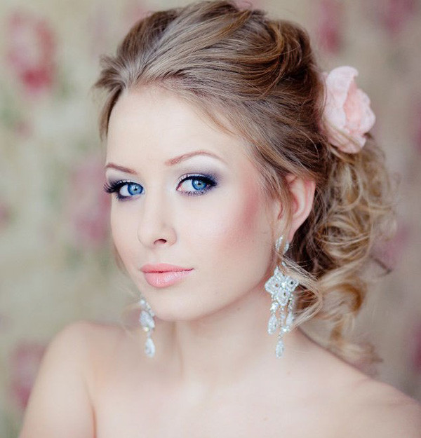 Beautiful Wedding Makeup
 31 Gorgeous Wedding Makeup & Hairstyle Ideas For Every Bride