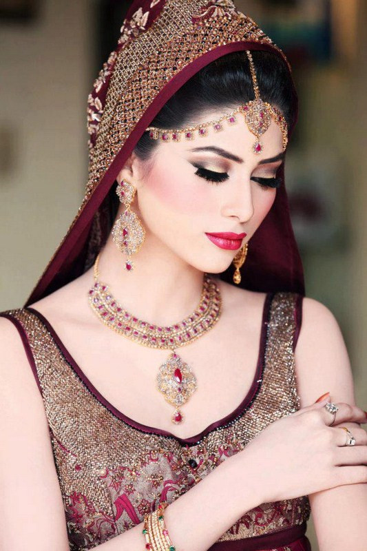 Beautiful Wedding Makeup
 30 Beautiful Pakistani Bridal Makeup Looks Style Arena