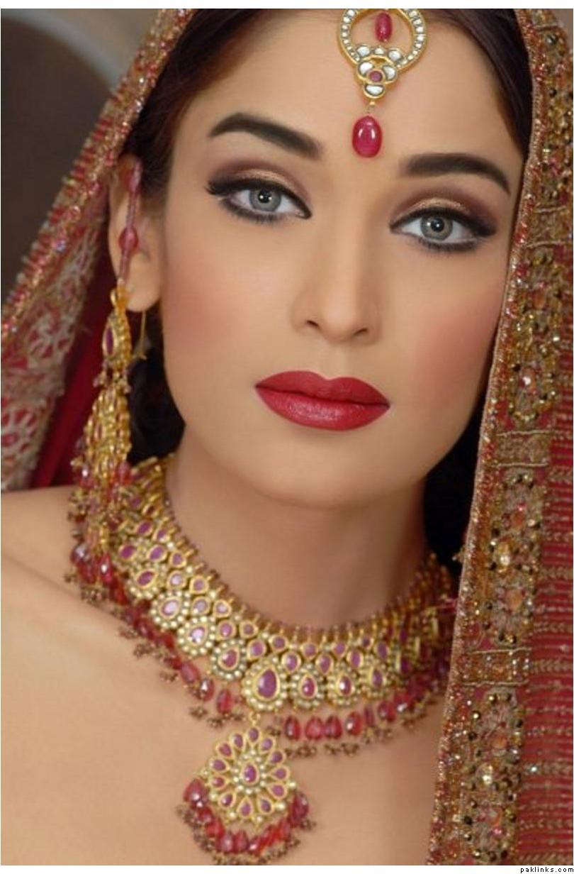 Beautiful Wedding Makeup
 Latest Dulhan Makeup by Kashee’s Beauty Parlour – plete