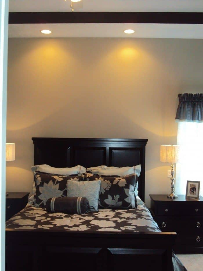 Bedroom Recessed Lighting
 Modern Bedroom With Corner Bed And Recessed Lighting