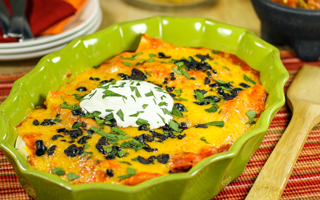 Beef And Bean Enchiladas
 30 Minute Cheesy Beef and Bean Enchiladas