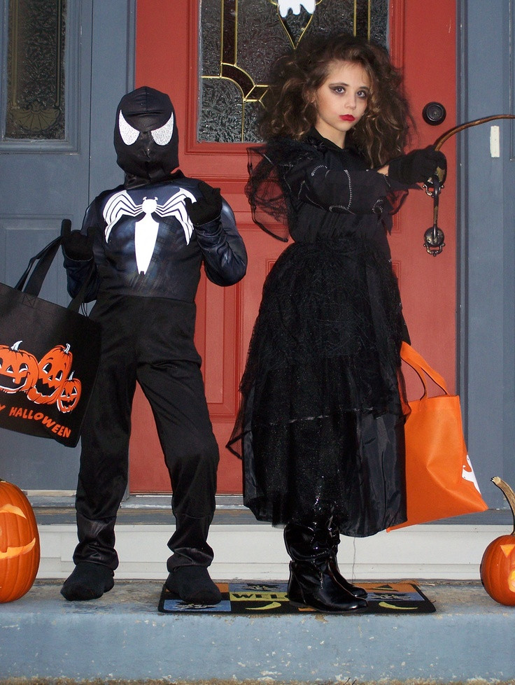 Bellatrix Lestrange Costume DIY
 Black Spidey & Bellatrix LaStrange Halloween
