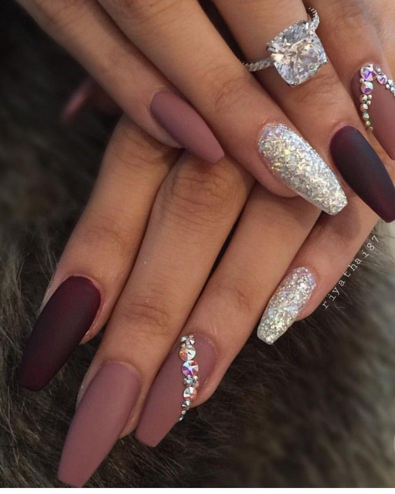 Best Acrylic Nail Designs
 Matt nails with bling