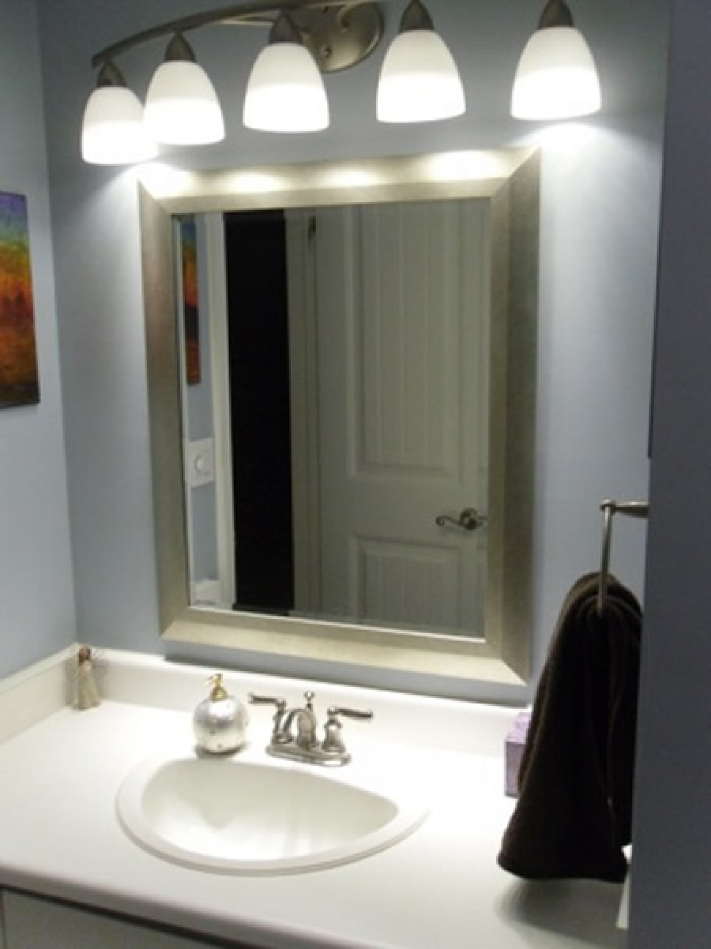 Best Lighting For Bathroom Vanity
 Small Bathroom Design Bathroom Remodel Ideas