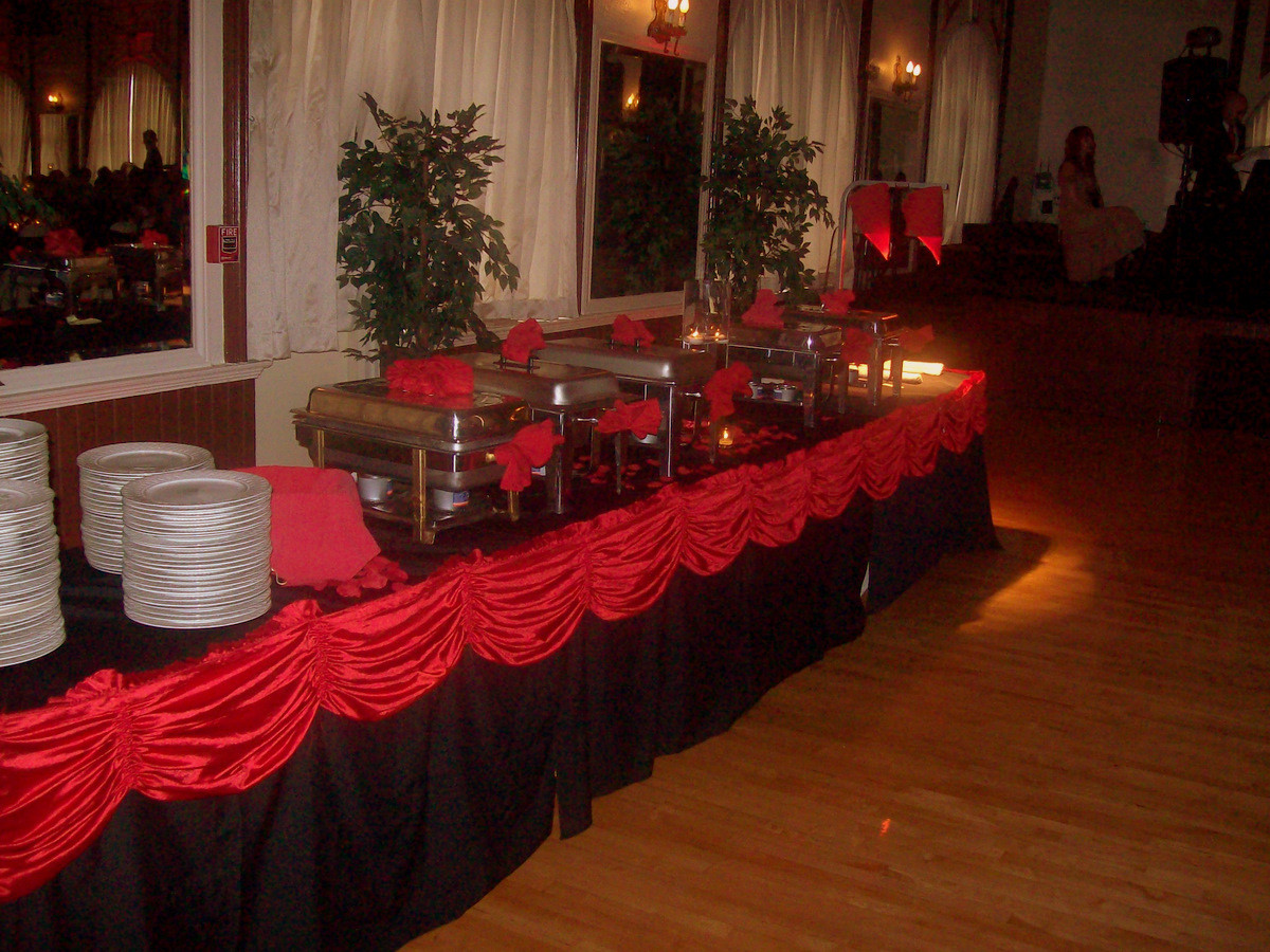 Black And Red Wedding Decorations
 Queen B s Buzz Word Lots of Glam at Centro Asturiano