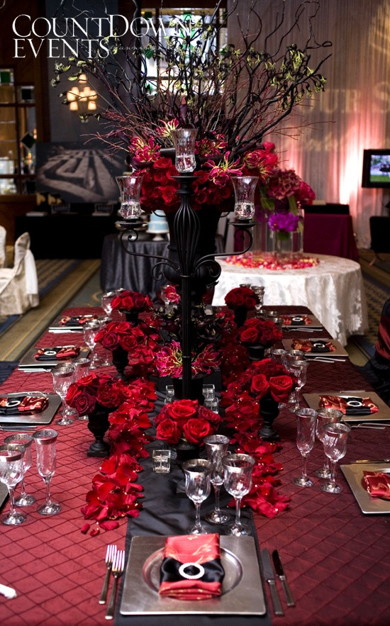 Black And Red Wedding Decorations
 Black And Red Wedding Ideas
