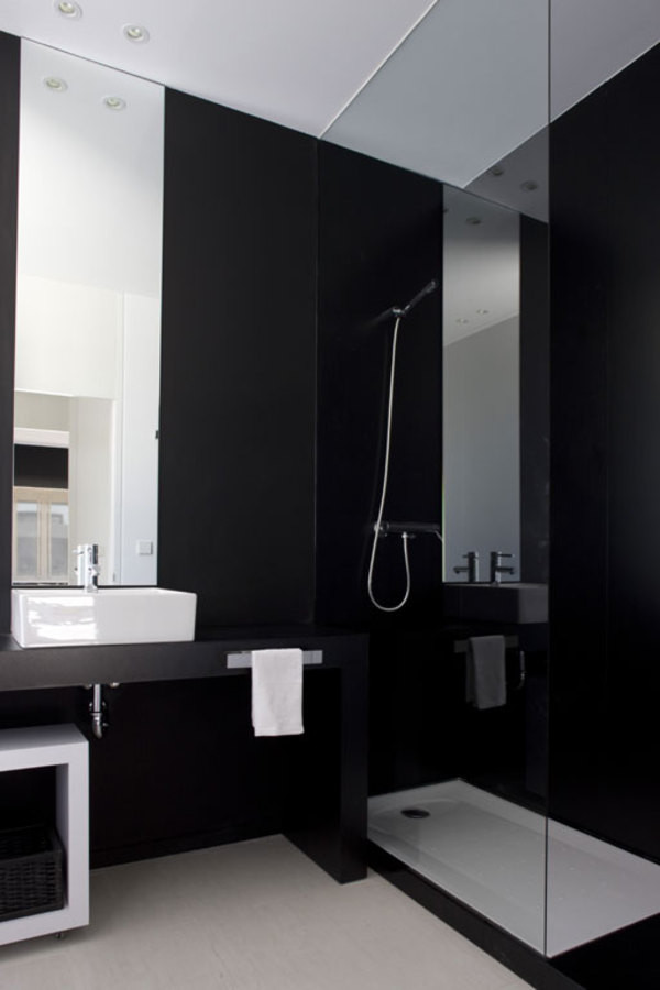 Black And White Bathroom Decor
 Cool Black And White Bathroom Design Ideas