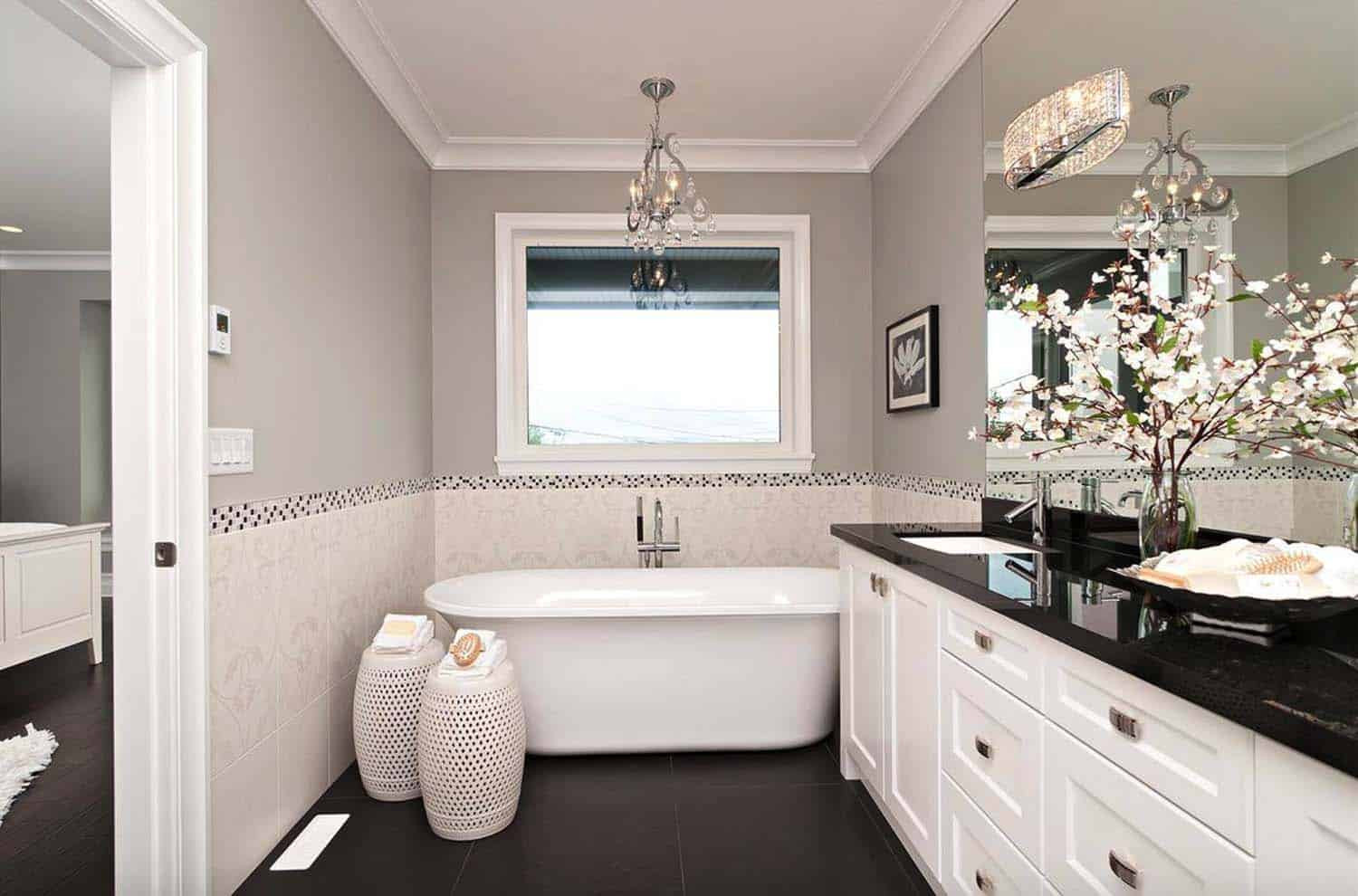 Black And White Bathroom Decor
 25 Incredibly stylish black and white bathroom ideas to
