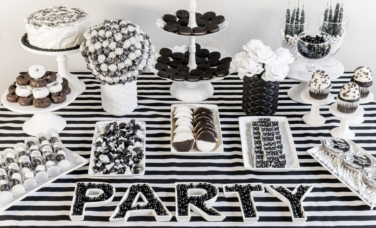 Black And White Birthday Party Decorations
 The Best Black and White Party Ideas for New Year s Play