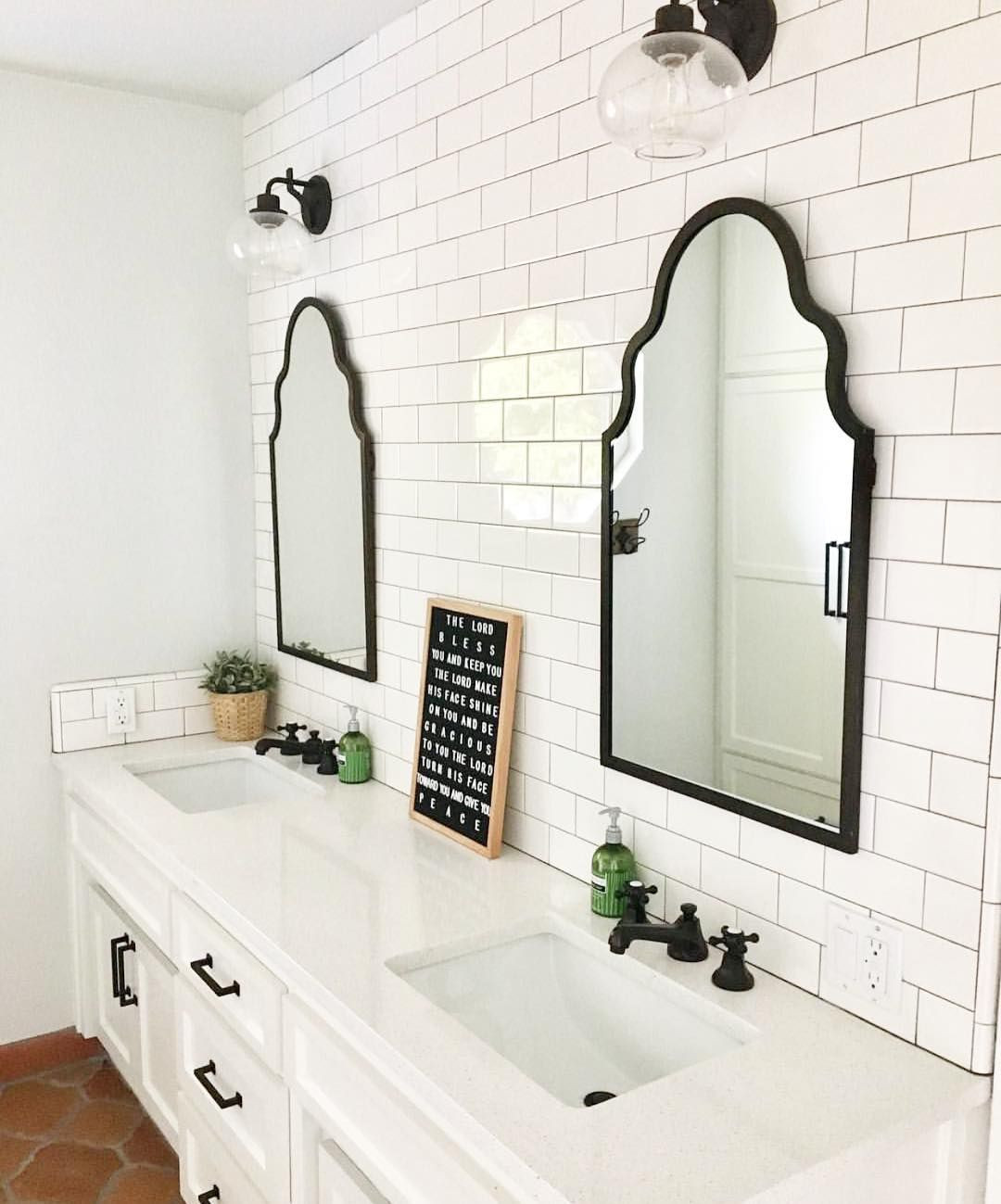 Black Framed Bathroom Mirror
 Tips to Choose a Bathroom Mirror