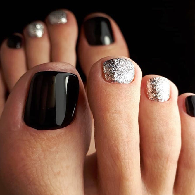Black Glitter Nails
 Beautiful Nail Designs For Your Toes
