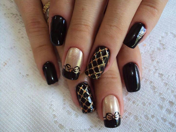 Black Gold Nail Designs
 silver gold and black nails Design