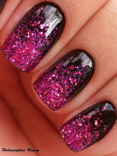 Black Nails With Glitter
 ClawBook April 2013
