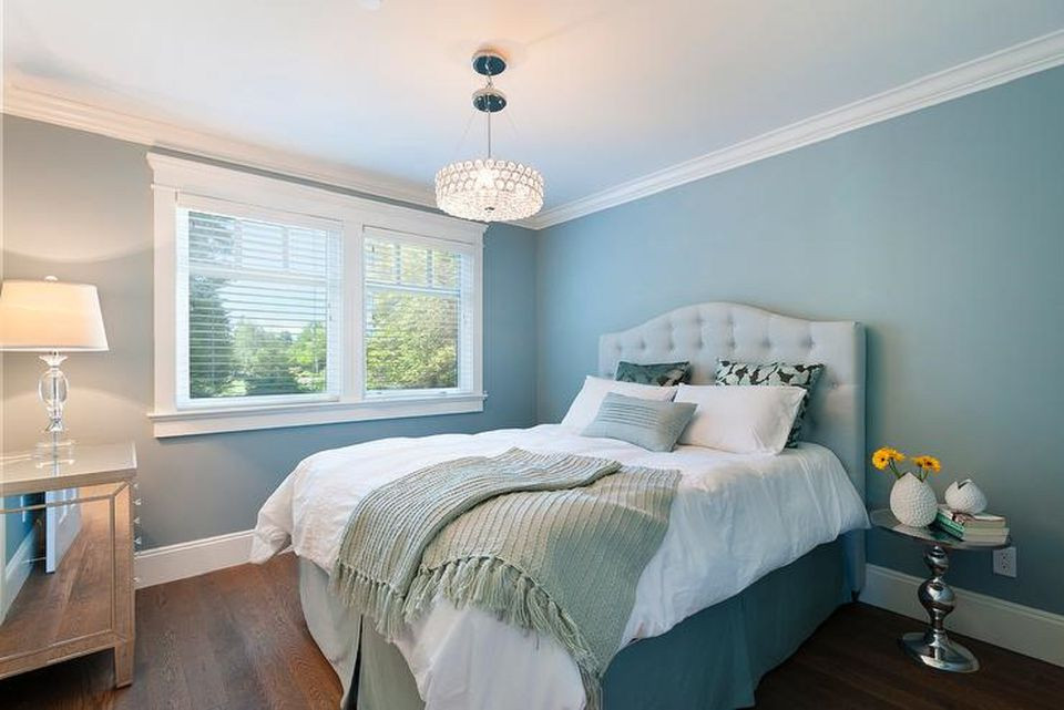 Blue Bedroom Lights
 25 Stunning Blue Bedroom Ideas