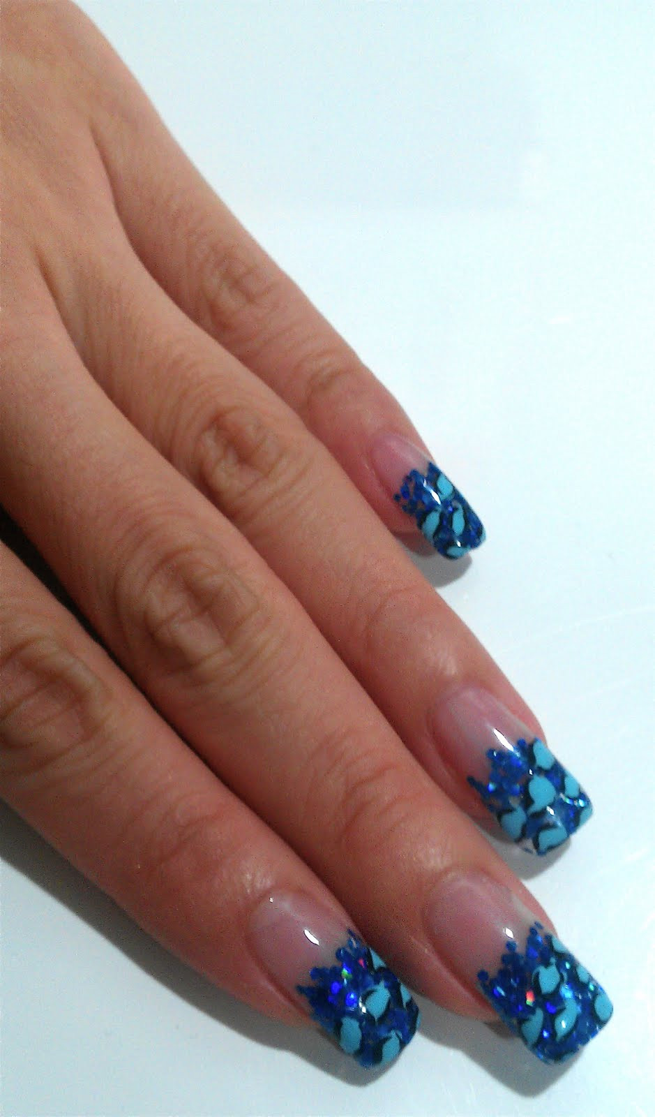 Blue Glitter Nails
 The Clover Beauty Inn NOTD Blue Glitter Leopard Print