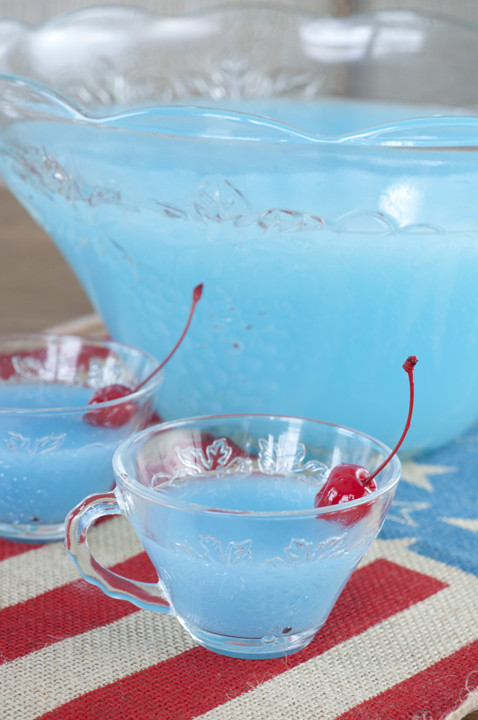 Blue Hawaiian Punch Recipes For Baby Showers
 Delicious Blue Punch Recipes You re Gonna Love Tulamama
