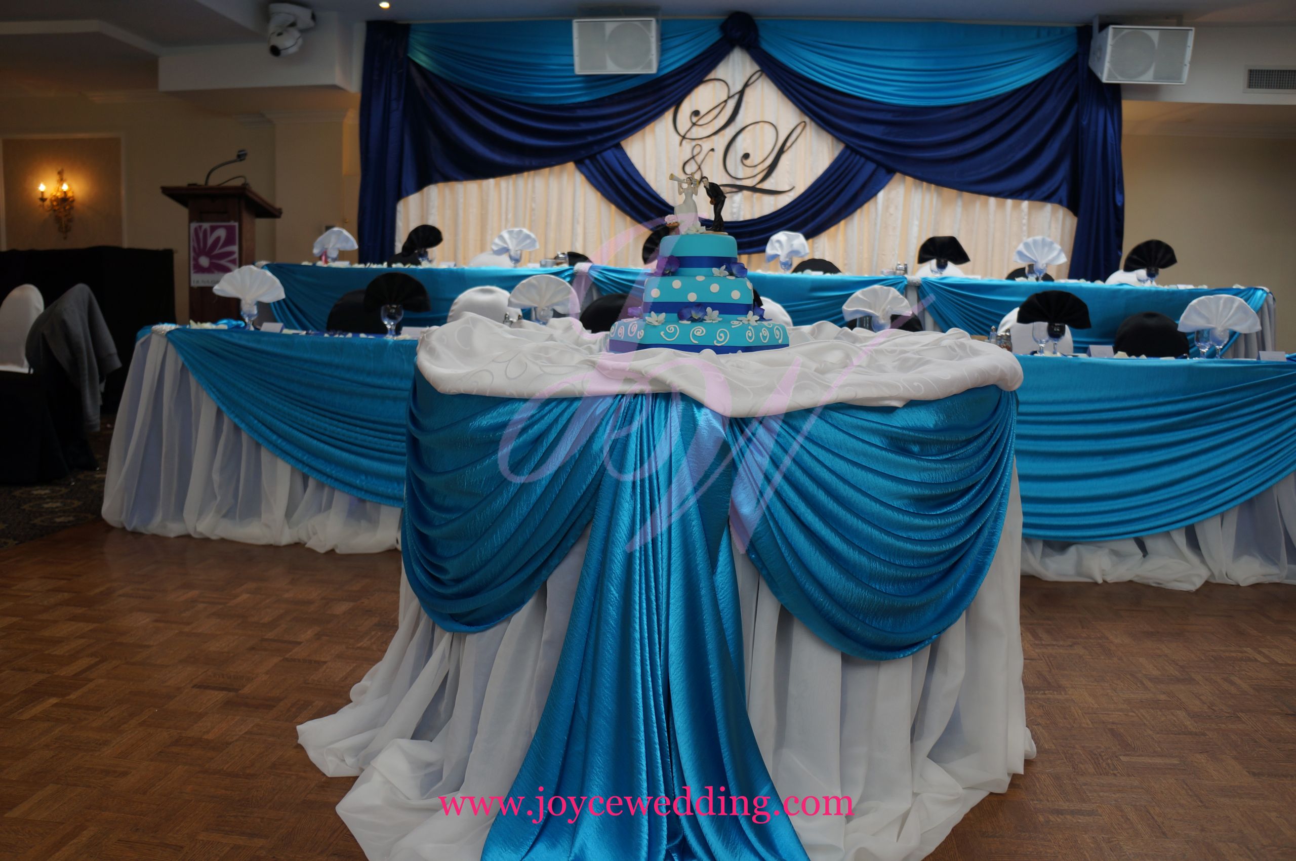 Blue Wedding Decor
 Turquoise and Blue Wedding reception decoration