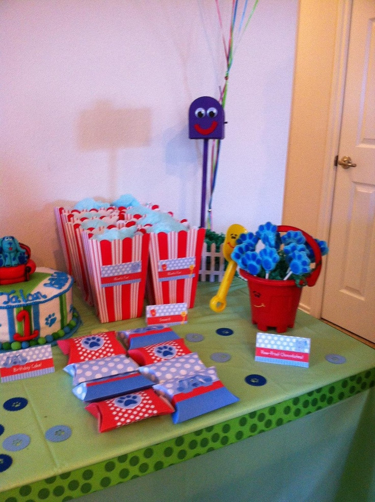 Blues Clues Birthday Party Supplies
 37 best images about Party Blue s Clues on Pinterest