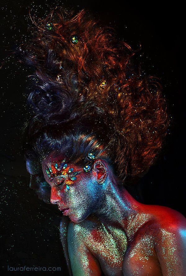 Body Jewelry Photography
 Portrait graphy by Laura Ferreira