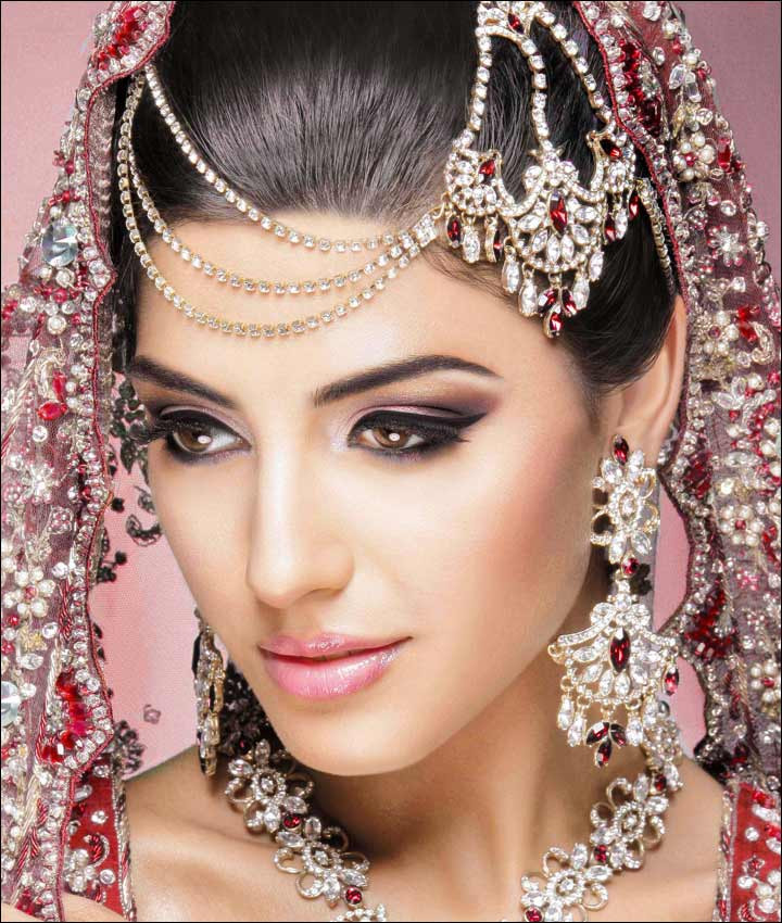 Bridal Looks
 8 Stunning Bridal Makeup Looks To Try This Wedding Season