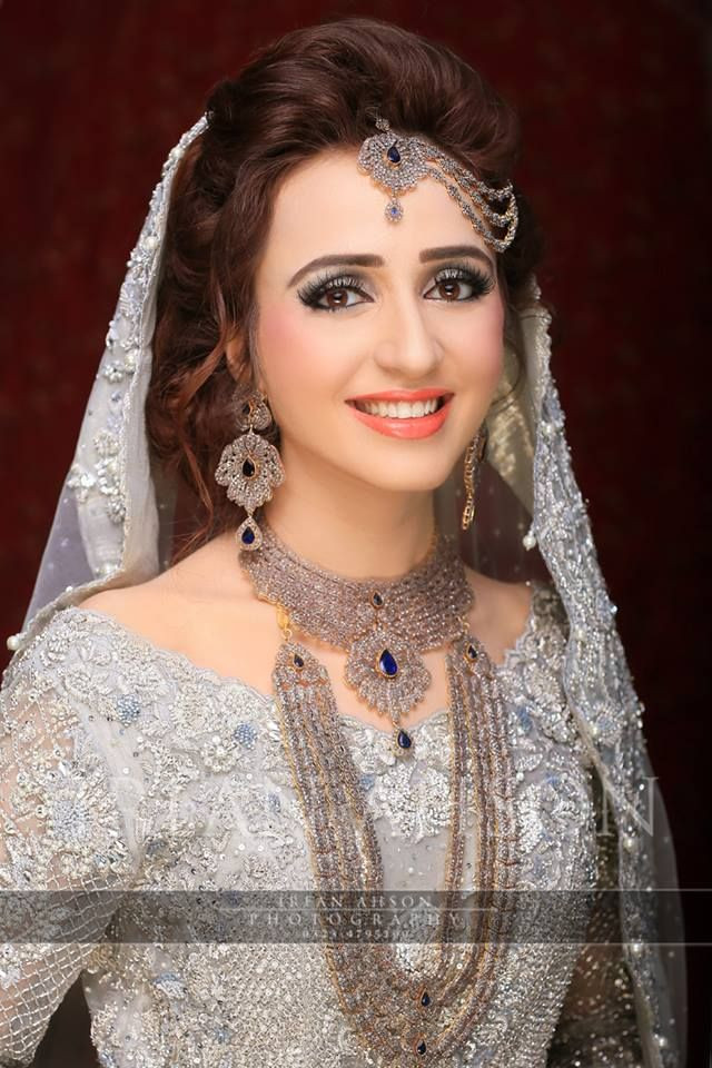 Bridal Makeup Images 2020
 Engagement Bridal Makeup Tutorial Tips 2019 2020 & Dress