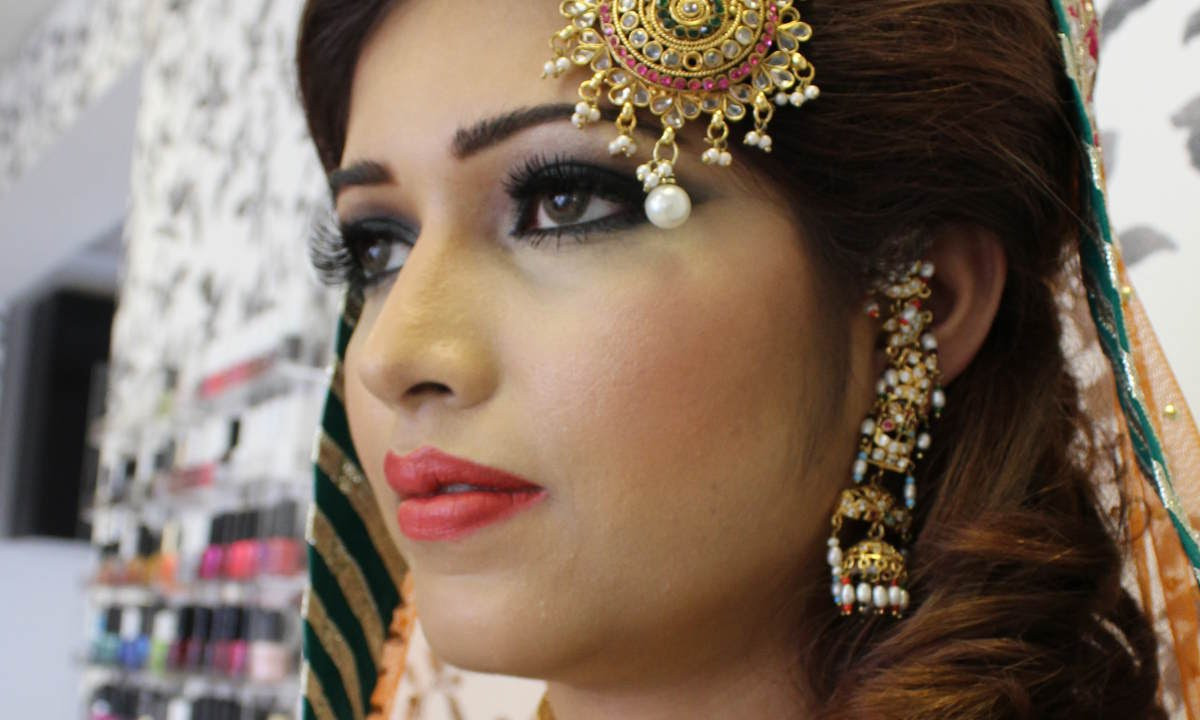 Bridal Party Makeup
 Pakistani Bridal Makeup Tutorial