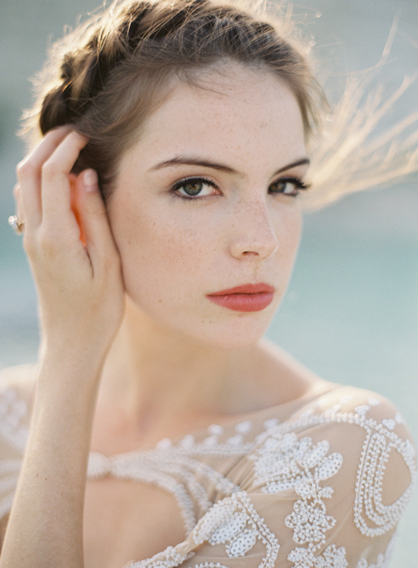 Bride Makeup Looks
 11 Favorite Winter Bridal Beauty Trends