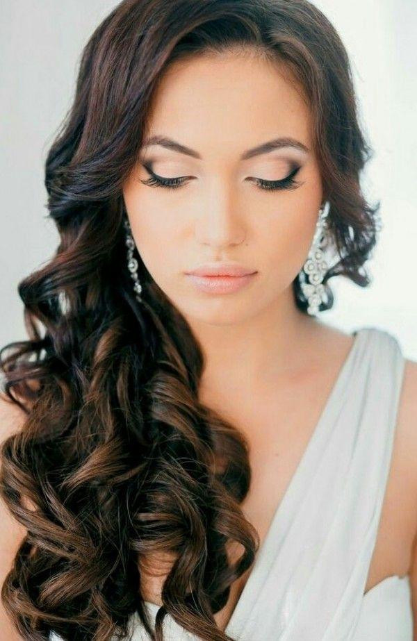 Bridesmaid Hair And Makeup
 5 Tips For Choosing Your Wedding Hair And Makeup