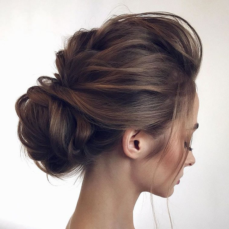 Bridesmaid Hairstyles 2020
 20 Inspiration Low bun hairstyles for wedding 2019 2020