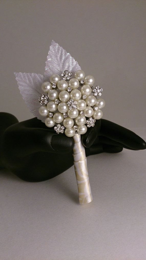Brooches Boutonniere
 Pearl Brooch Boutonniere Sparkling vintage pearl and