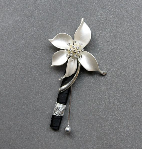 Brooches Boutonniere
 White Flower Brooch Boutonniere Crystal Flower Broach