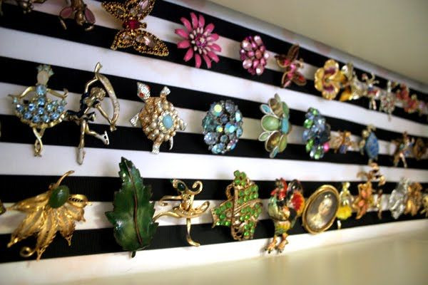 Brooches Display
 Bromeliad My DIY jewelry display board Fashion and home